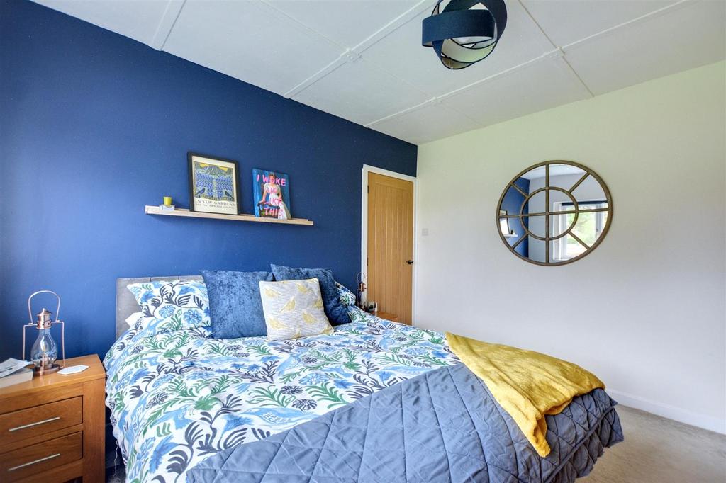 Bedroom 1 2.jpeg