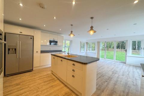 5 bedroom detached house to rent, Boyton End, Stoke By Clare, CO10