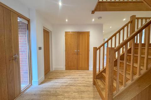 5 bedroom detached house to rent, Boyton End, Stoke By Clare, CO10