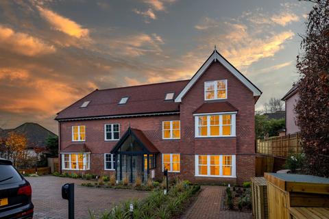 undefined, Hollymeoak Road, Coulsdon, CR5