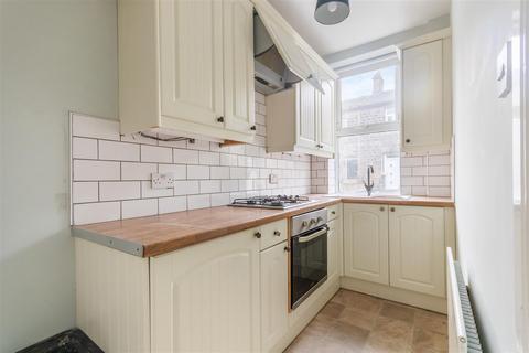 undefined, North Street, Leeds LS19