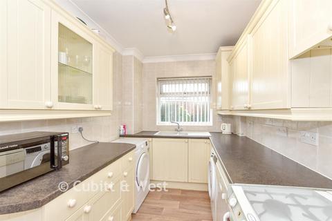 2 bedroom ground floor flat for sale, Marama Gardens, Rustington BN16