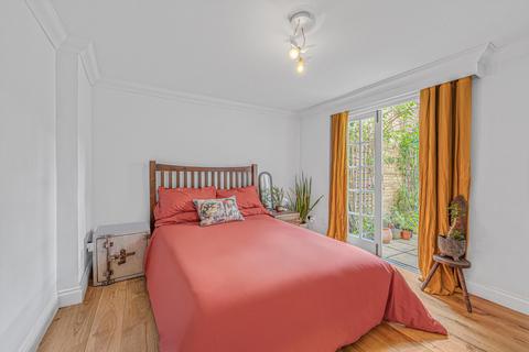 1 bedroom flat for sale, Balls Pond Road, Islington, N1