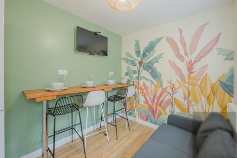 undefined, Colwyn Road, Northampton, NN1