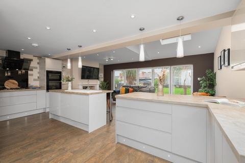 undefined, Thorpe Road, Northampton, NN4