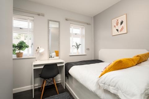 undefined, Thorpe Road, Northampton, NN4