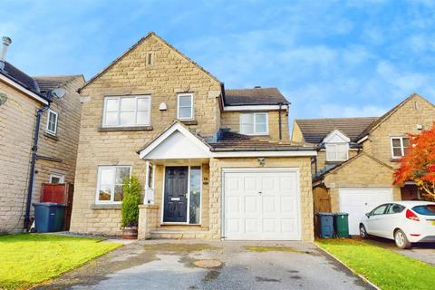 4 bedroom detached house for sale, Puffin Close, Bradford