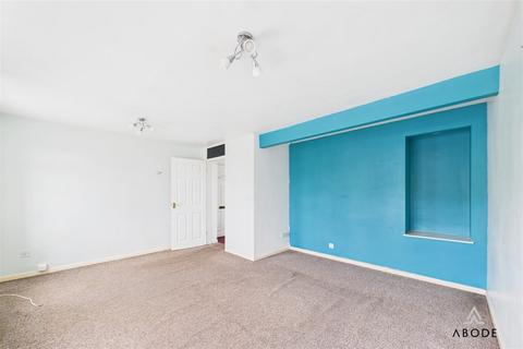 13 Chestnut Road, Burton-on-trent, DE15 9QS