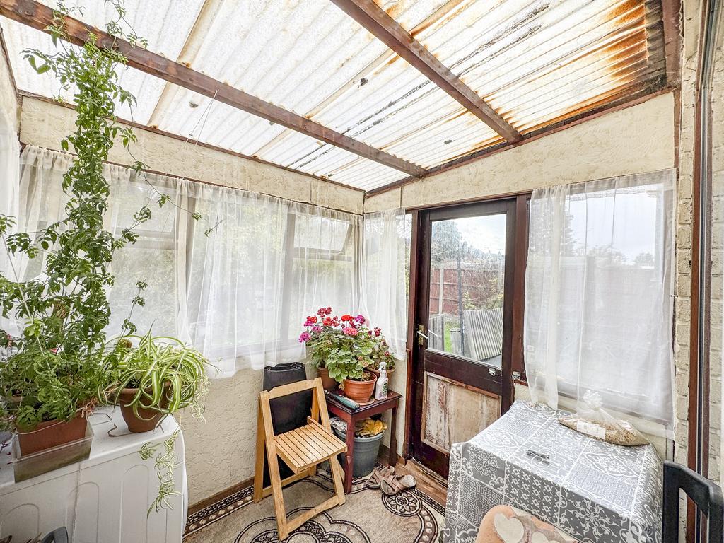 Lean-to