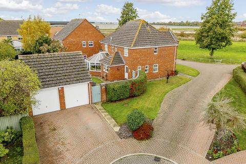 4 bedroom detached house for sale, Fern Drive, Spalding