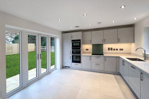 3 bedroom semi-detached house for sale, Plot 1, Kingfisher Walk, Coldharbour Road