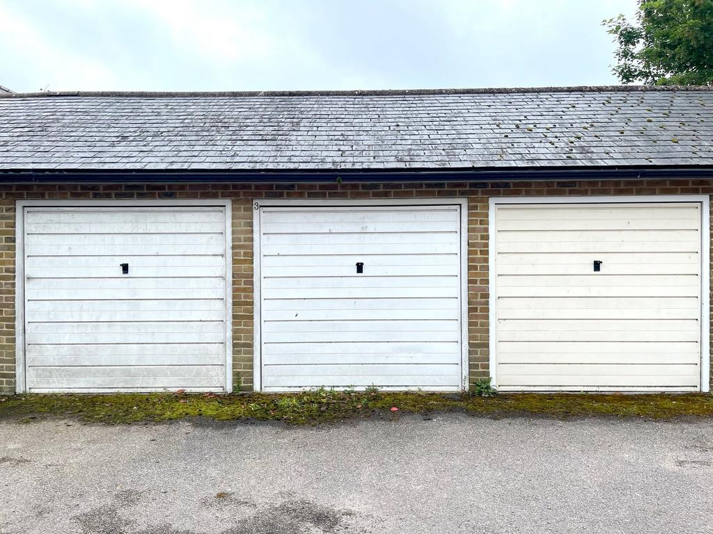 Garage (1)