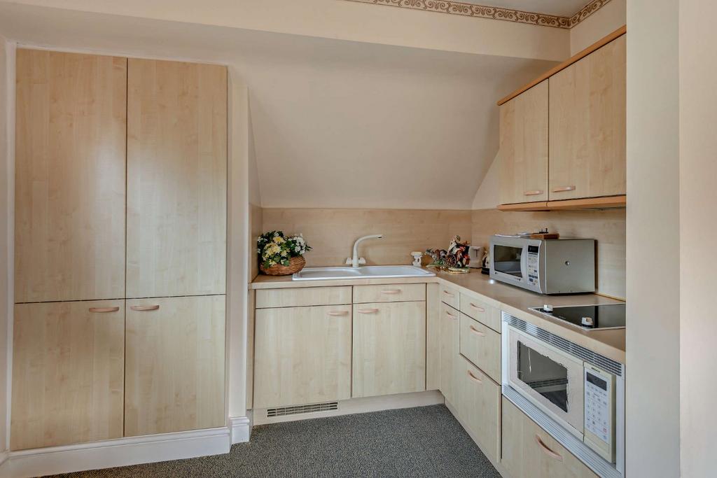 Flat Kitchen