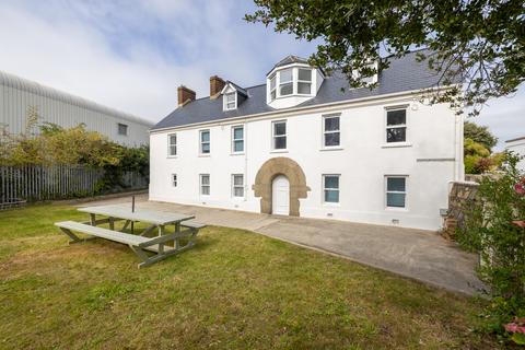 undefined, Hougue Jehannet, Vale, Guernsey