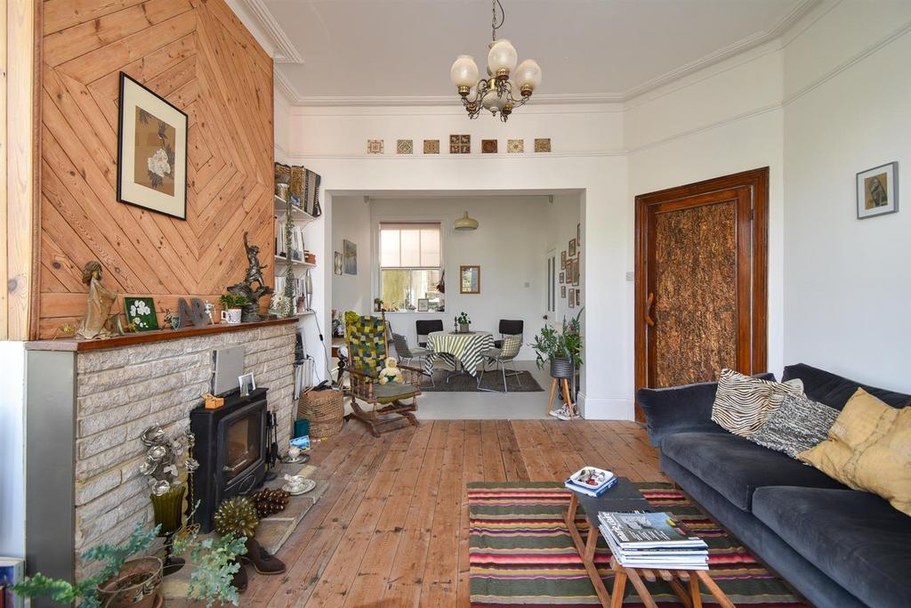 Living/dining room