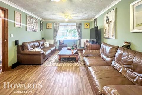 undefined, Seafields Drive, Hopton