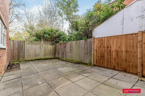 undefined, Nether Street, London, N12
