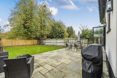 undefined, Westland Drive, Hayes, Kent, BR2