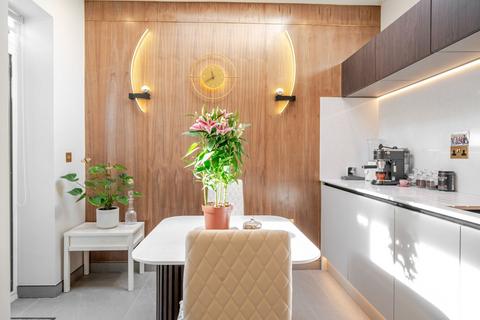 14 Leamore Street, London, W6 0JZ