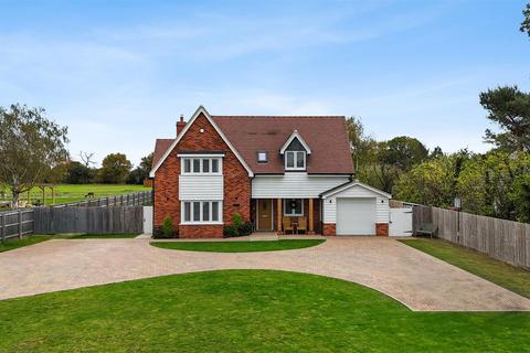 4 bedroom detached house for sale, Capel Road, Bentley