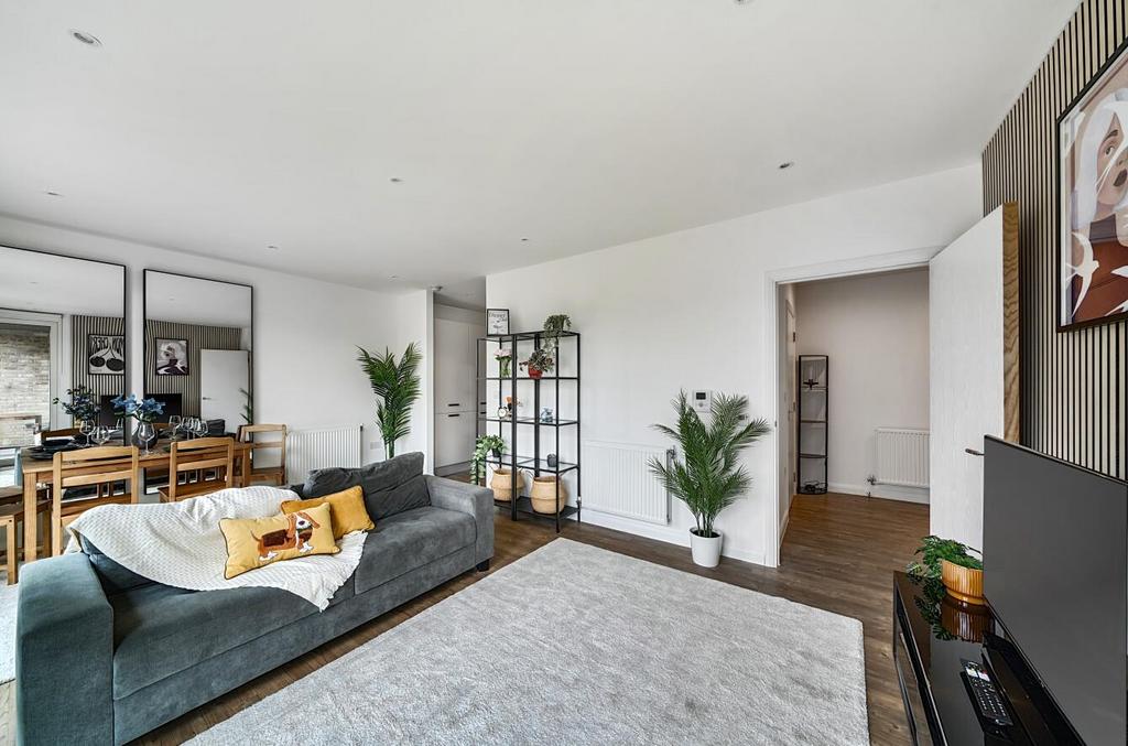 Davidson Frost-Wellings, DFW, Welford Court, Edgwa