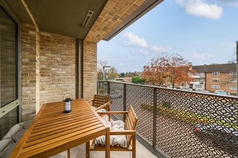 undefined, Welford Court, Edgware HA8