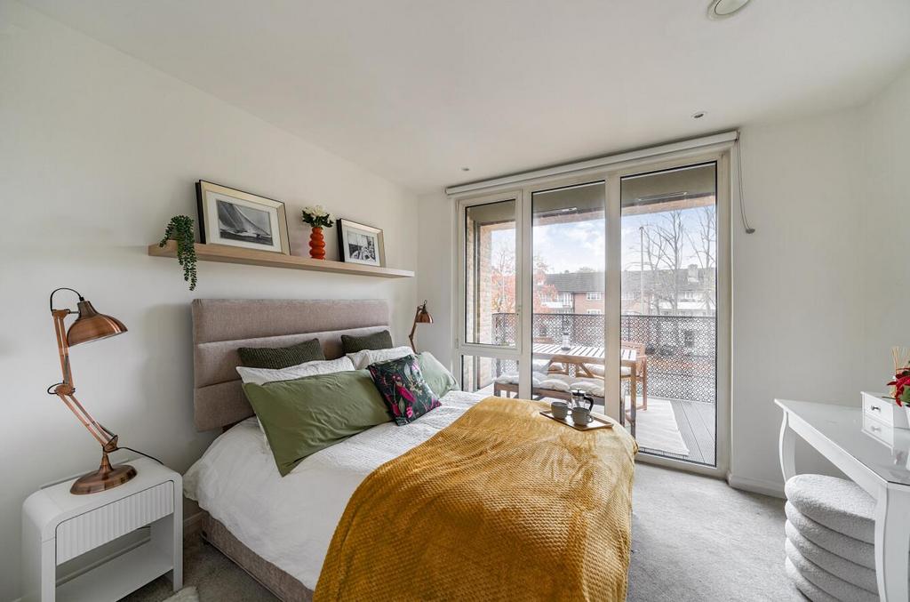 Davidson Frost-Wellings, DFW, Welford Court, Edgwa