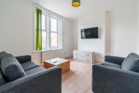 5 bedroom maisonette to rent, £115pppw - Heaton Road, Heaton, NE6