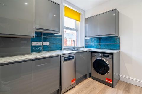5 bedroom maisonette to rent, £115pppw - Heaton Road, Heaton, NE6