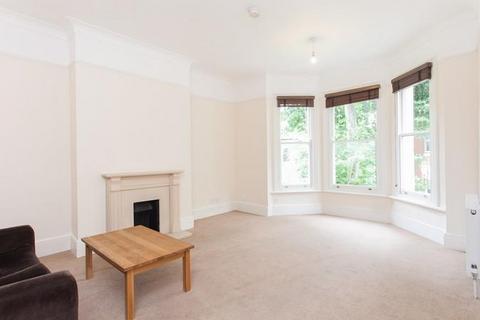 3 bedroom flat to rent, Cranworth Gardens, Stockwell, London, SW9