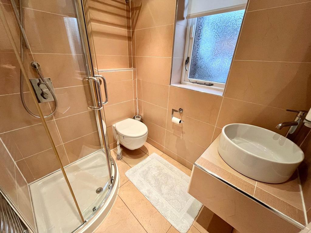 Ensuite