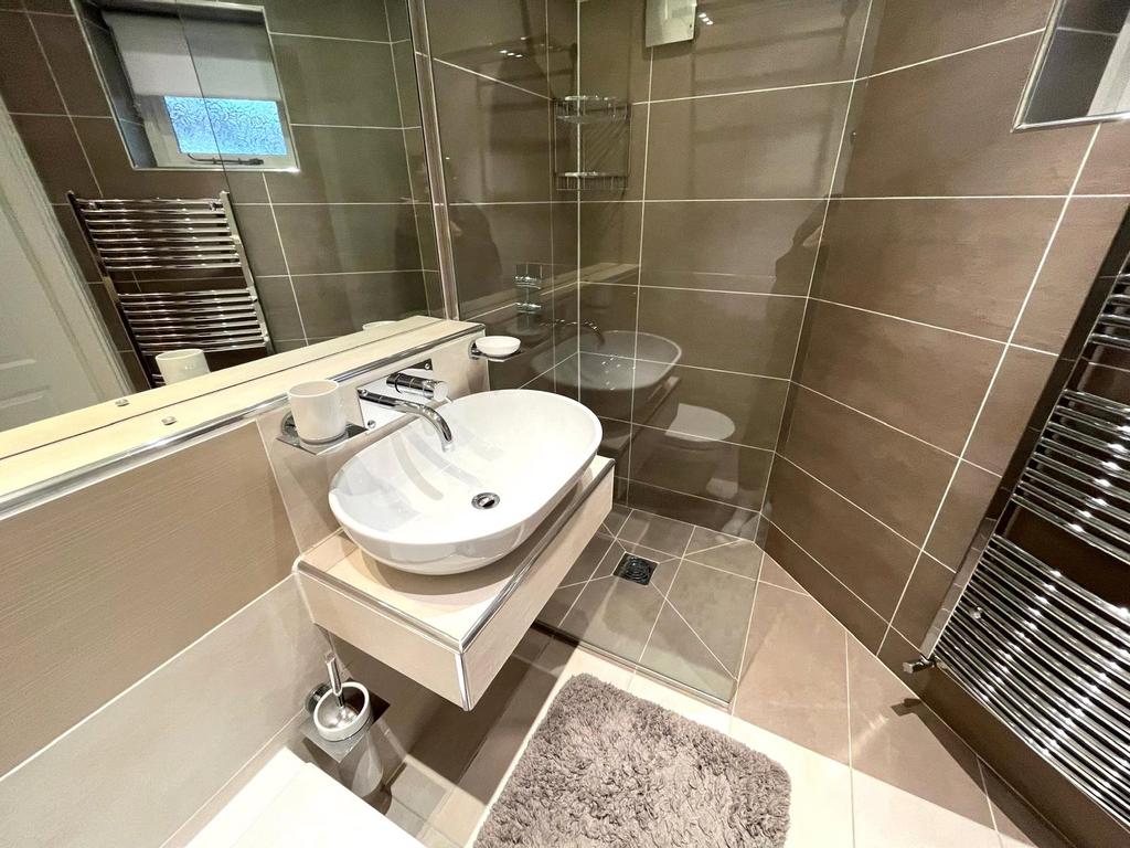 Ensuite 2