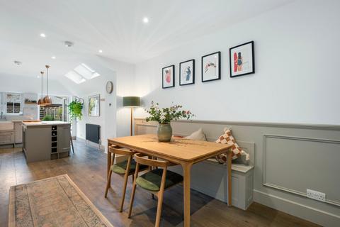 undefined, New Road, Weybridge, KT13