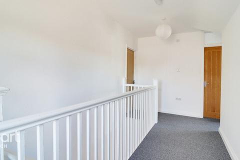 4 bedroom semi-detached house to rent, Middletons Lane, NORWICH