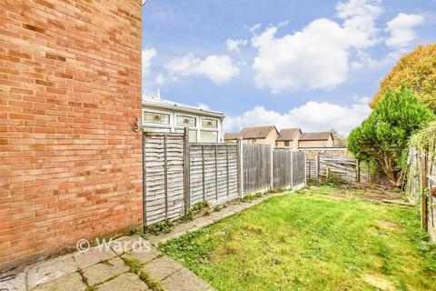 3 Bentley Close, Chatham, ME5 8UH