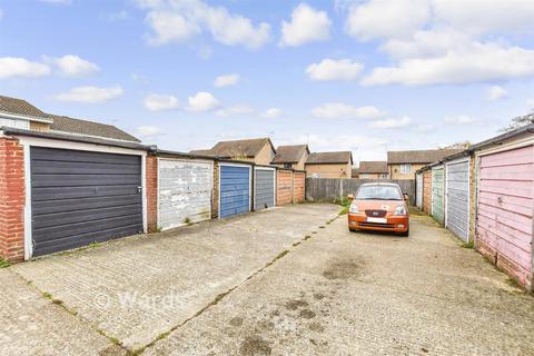 3 Bentley Close, Chatham, ME5 8UH