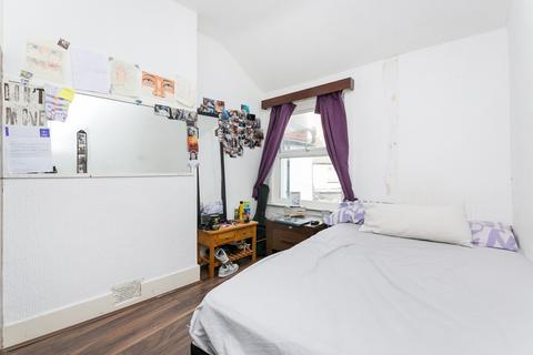 undefined, Bensham Lane, Thornton Heath, Croydon, CR0