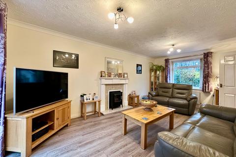 4 bedroom detached house for sale, Bronte Drive, Ledbury, HR8