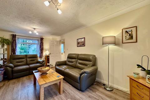 41 Bronte Drive, Ledbury, HR8 2FZ