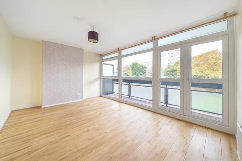 3 bedroom apartment for sale, Bolingbroke Walk, London