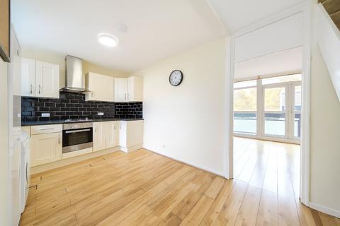 3 bedroom apartment for sale, Bolingbroke Walk, London