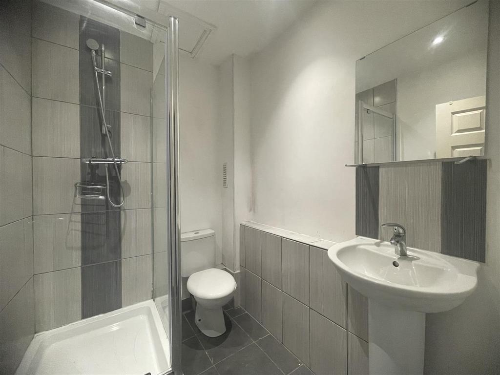 Bedroom One En-Suite