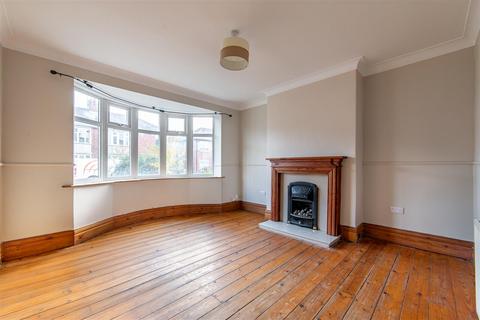 2 bedroom flat to rent, NEW REFURB, Ferndene Grove, High Heaton, NE7