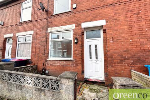 2 bedroom terraced house to rent, Woodfield Grove, Salford M30