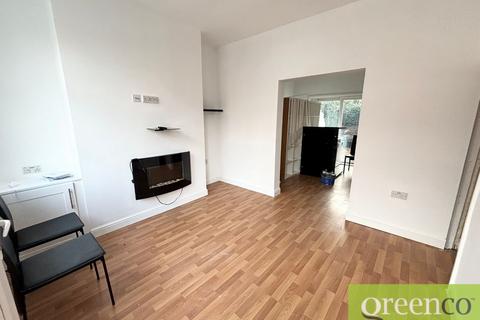 2 bedroom terraced house to rent, Woodfield Grove, Salford M30