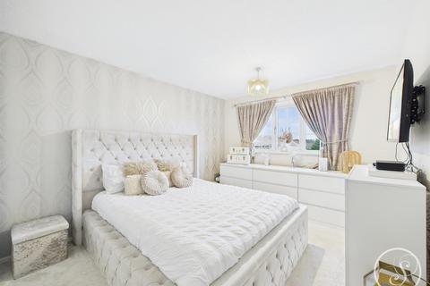 3 bedroom detached house for sale, Aylesford Mount., Leeds