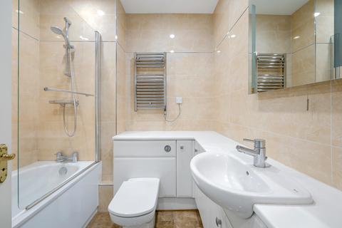 2 bedroom apartment for sale, Pemberton Row, EC4A