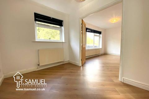 3 bedroom detached bungalow for sale, Bryn Onnen, Penderyn, Aberdare