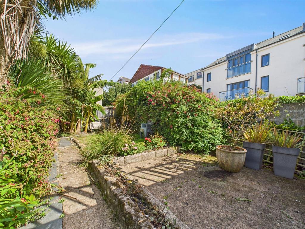 CAM02742 G0-PR0055-STILL007.jpg