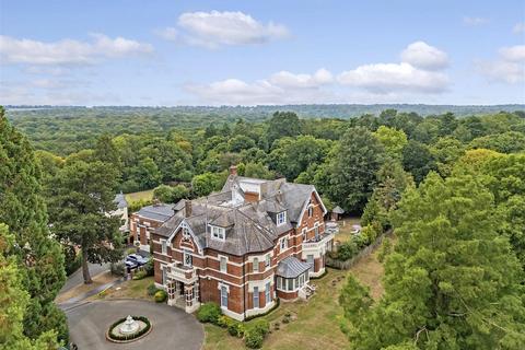 undefined, Warren Hall, Loughton